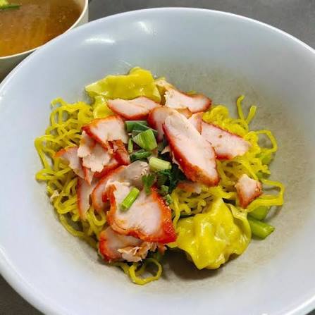 บะหมี่ปู หมูแดง